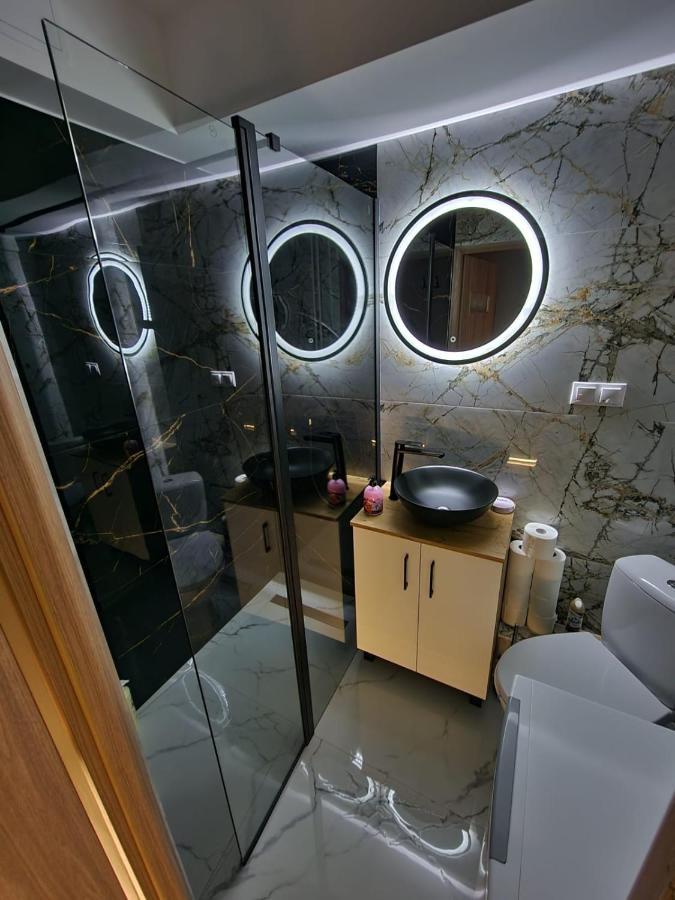 Apartamento Luxury Aparments Klimatyzacja Z Prywatnym Parkingiem Radom Exterior foto