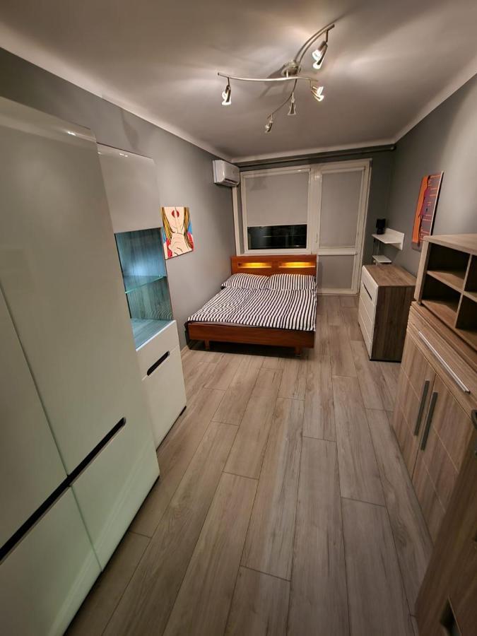 Apartamento Luxury Aparments Klimatyzacja Z Prywatnym Parkingiem Radom Exterior foto